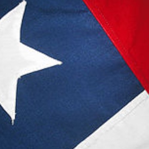 Si dices Upa yo digo Chalupa! De ahí somos y Déjame una son mis fieles compañeras! Chileno de corazón, Vamos Chile!