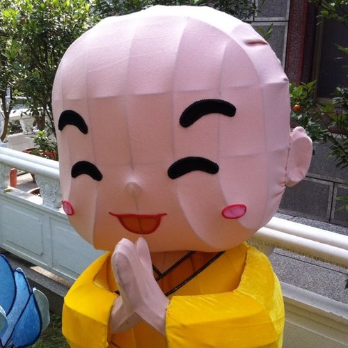 人生自由に楽しく生きる事を考えていきたい