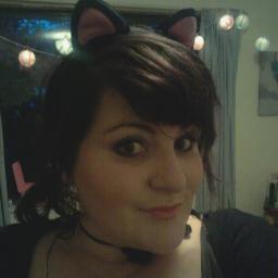 scarlettyo's profile picture. I don’t use Twitter because it’s not 2012 anymore.