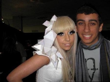 admist all these flashing lights, i pray the fame wont take my life