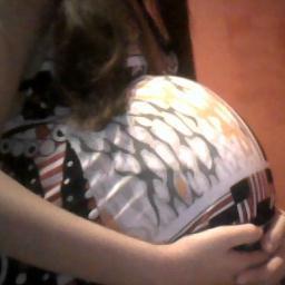 FUTURA MAMÃE DO FILHO DO LUAN SANTANA.
Q? COMO? SÉRIO?
-Sim, há 7 meses atrás sai com o Luan, e resultado= daki a 2 meses... :p SÉRISSSIIIMO ISSO TÁ!