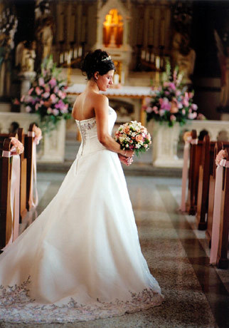 This blog is all about top wedding songs list 2016, best popular wedding reception dance music 2016, top 10 new first dance wedding songs in all genres.
