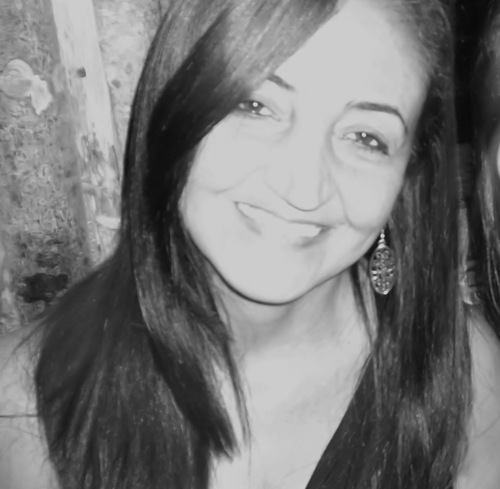 Sandra Lopes, corretora de imoveis.