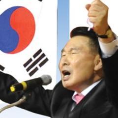 골목상권살리기소비자연맹 골목상권과 전통시장은 우리 서민들의 삶의 터전입니다. 지역경제 발전을 위해 우리 모두 전통시장과 골목상권 이용에 동참해주세요.