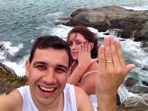 SIMPLES E FELIZ, POIS ASSIM TUDO FICA BOM!!!!