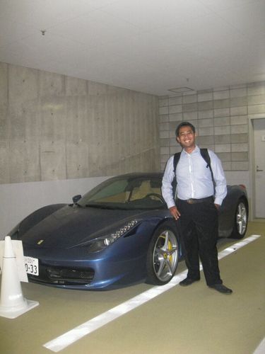 Apa ajah boleh.....!