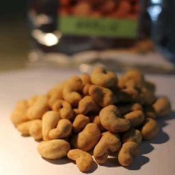 Rostcas - Kacang Mede Oven - camilan Sehat Low Kolesterol hadir melayani delivery seluruh INDONESIA. Hub. 081586403777,PinBB 74F8E13B, 74EB30F7  u/ ORDER.