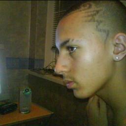 add me on facebook. http://t.co/GwXoHGbnNJ