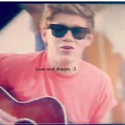 Ilaria | 14 | Italy | I'm a Directioner. #OneDirection are my idols.