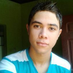 Guitarrista da melhor banda de swingueira de Rio Branco/AC, Oz Primos.