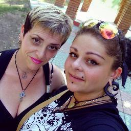 Иногда хочется напиться и поплакать,а получается ....нажраться и поржать!)))
