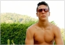 ¡¡¡Es tan callado que me encanta,es lo mas lindo,siganme en @laropadalexc.ME SEGUIS TE SIGO!!! @biebergamsSwag Te Amo.