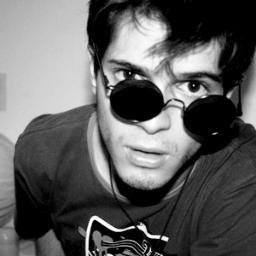 Garoto. Adolescente. Fã do Devito. Adoro esse cara estiloso e não ligo pra opinião dos outros. Isso não define quem eu sou! Follow aê novinha ^^)