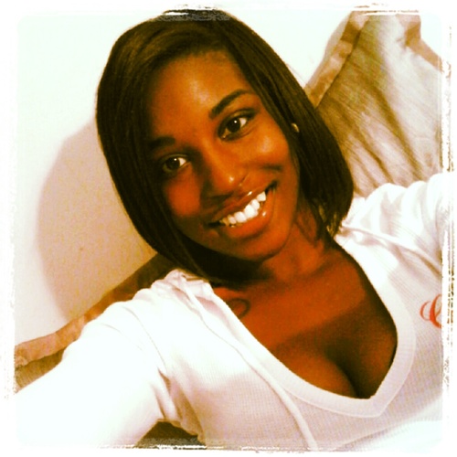 First off; iDGAF. iLOVE_weed iLOVE_to smile/laugh iLOVE_females so iLOVE_urs if she bad:: iFOLLOW_back so follow ME, or NOT. ヽ(^。^)ノ