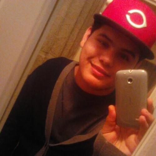 Michael Anthony Hernandez.Hit that follow button, ifollow back\(^.^)/