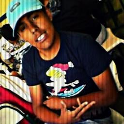 Tudo Começou em 1996, Prazer Lucas, Ariano,16 anos, Ciumento , Um sonhador , Meigo .. ;]] 'Segue ? ;Pp ¯\_(ツ)_/¯