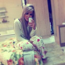 Alanys Martins, 13 years, Im from Brazil. I loved Rebeldes, Miley Cyrus and Demi Lovato.