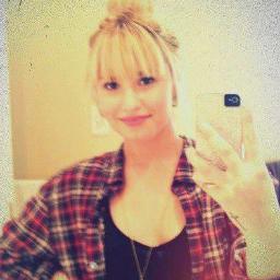 Twitter oficial da page Demi Lovato - #Lovatics.
Demi Eu Te Amo.