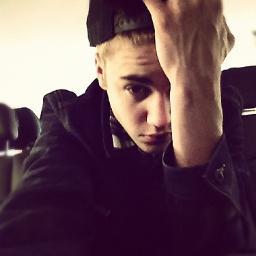 Hello cuute beliebers, im from Norway and this is a JB fangroup. Follow if u are an Belieber!