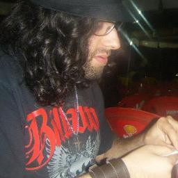 Apaixonado por rock'n roll, por livros, pela natureza e por jornalismo! ♥