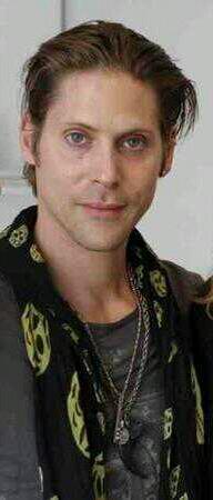 Twitter account for fans of Neil Newbon :)
