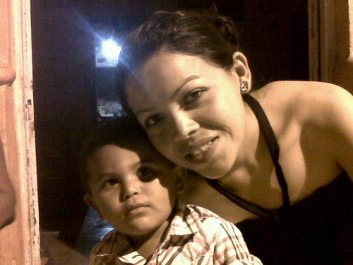 Lic. en Ciencias de la Computacion, sencilla, amablea, divertida.......