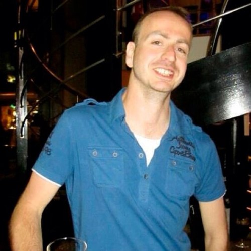 40ish professional gay guy working exclusively for that cold end of day beer. Fan of #GTFC , F1, music (pop, indie, trance) and generally happy go lucky :-)