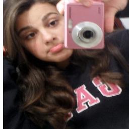 A amizade é a corda que amarra o coração de todo o mundo.
.. ♥---♥