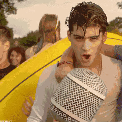 @onedirection is my life..♥TVD♥. @zaynmalik♥.Follow for #1DQuotes & #bieberfacts (: Directioner for life ♥ and BELIEBER ♥