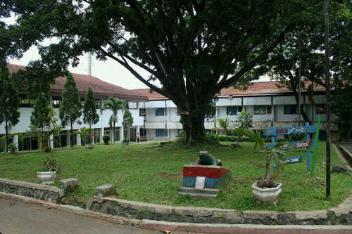 penuh kenangan ( ◦˘ з(◦'ں'◦)