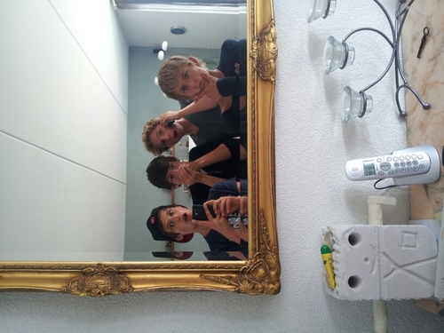AFCA CBS, YOLO, Blanke klootzak!!