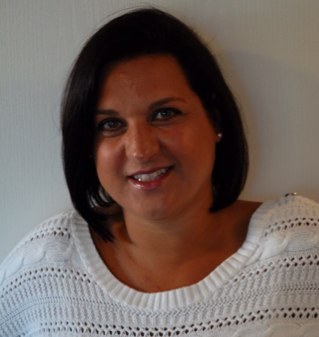 @TizianaOlivier, #Resource Manager, #Recruiter, #HRM, #job, / skeeleren / culinair koken / espresso / lekkere wijnen / piano & gitaar / Adele /  Apple / 2 kids