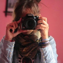 Follow beaucoup plus qu'elle ne tweet.
Rédactrice juridique ou baroudeuse au Cambodge
