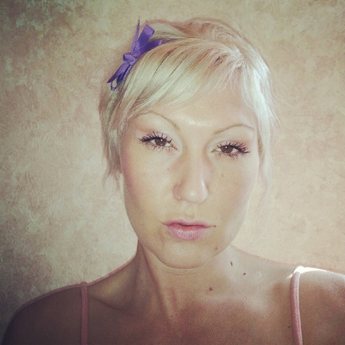 mommy of three beautiful babies, living life through their eyes ;)