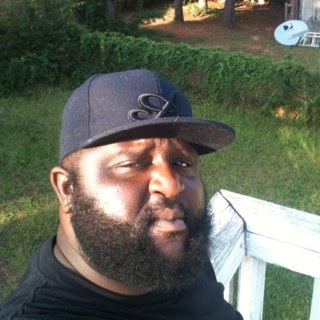 AdemRozay's profile picture. Team chunk willburn @guru.ent late night snack music Shack Town production.