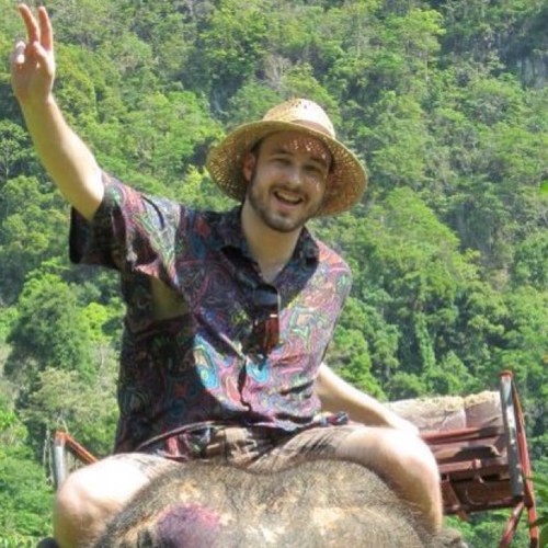 hansmosh's profile picture. Owner of 🐱Brewer of 🍻Reader of 👑Rider of 🚲Player of 🎸Eater of 🍗Follower of ⚾️Lover of 🇺🇸