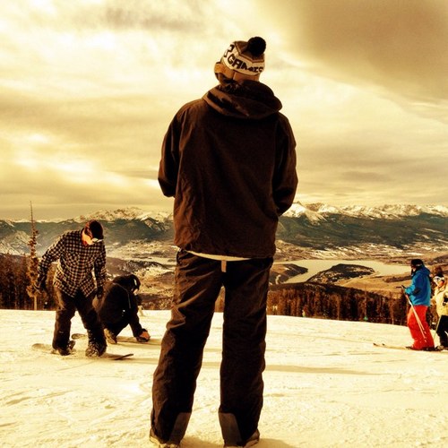 JosephCrestalom's profile picture. 