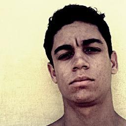 Com 15 anos, Estudantee, Um dos @OzViraNoite...