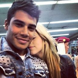 Meu amor por vcs e incondicional vai ser ate a ultima ''Batida'' do meu coraçaõ amo vcs @sophiaabrahao e @MicaelBorges_