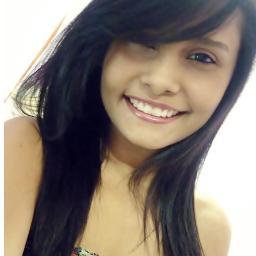 minha mana linda linda linda, eu gosto mt de ti  *-* ( via @BruunaFerreira_ *-* )