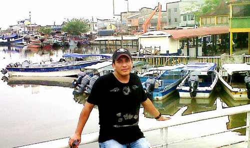 leand1121b's profile picture. 