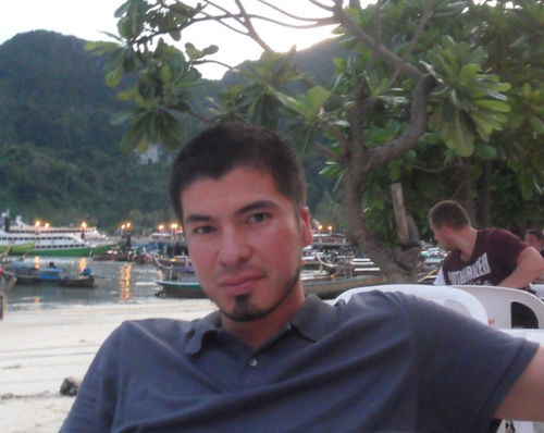 redcxr's profile picture. Tech Geek, Enjoy hanging out with friends and  traveling. Interested in the world and people.