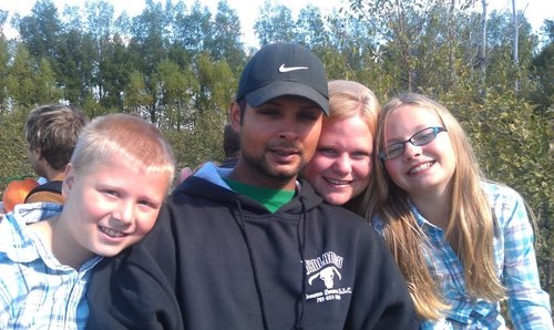 I am 10 years old and I love my familyand spendingtime with them...fallow me!
