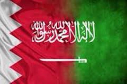 كـــــل إنســــــــان عنده بـــــلاد عليهـــا يعيـــــش. إلا البحريــــــــن مثل الروح فينــــــــــا تعيــــــــش ...