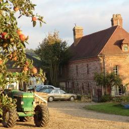 We have a traditional cider farm here. We make keeved, naturally sparkling  ciders, fruit ciders, perry pear cider, aperitif  & calvados from our aoc orchards.