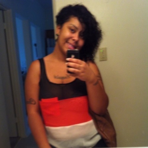 I'm an independent young woman and very passionate about everything I do. I'm laid back. And u gotta love me!