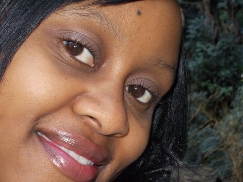 khlengi's profile picture. 