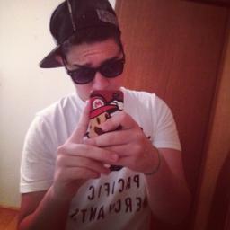 Swaggier! #TokeTeam #TeamSoulja #YoungBrezzy @GirlSwag LOVE 3 GOLD BRICKS 56