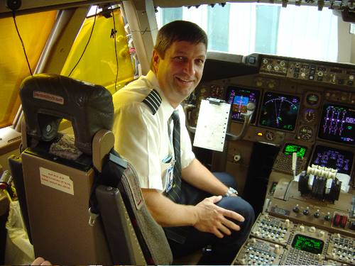 Retired 747 Captain for United Airlines