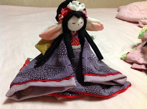 年子育ち上がった、お絵描きおばさんです。 ナデシコよりじゃじゃ馬が好き、護憲派。